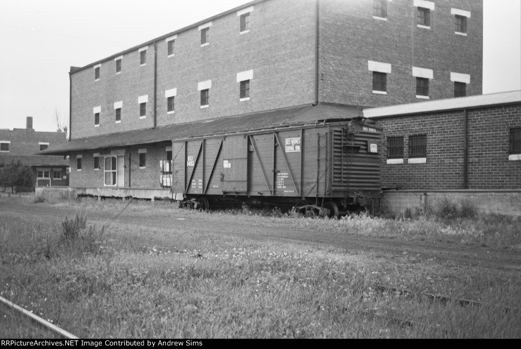 DMCI Boxcar 1452